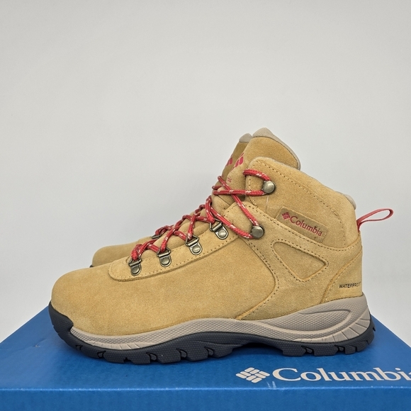New Columbia Yoncalla Mid Women's Waterproof Hiking Boots Shoes Size 9.5